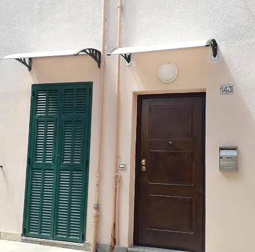 Max And Sun Parking Privato Nel Prezzo Sanremo